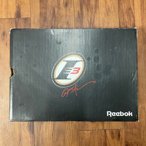 Answer V - Picture 4 of 11